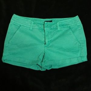 american eagle green shorts